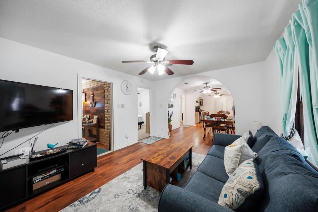 Galveston Beach House Family/Pet Friendly Exteriör bild